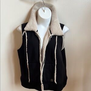 Ruff Hewn Black Sherpa-Lined Vest